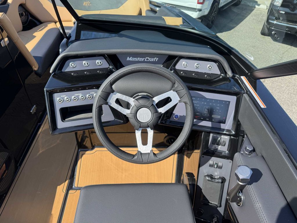 2025 MasterCraft NXT22