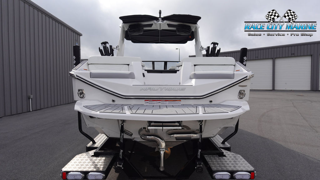 2025 Nautique G23
