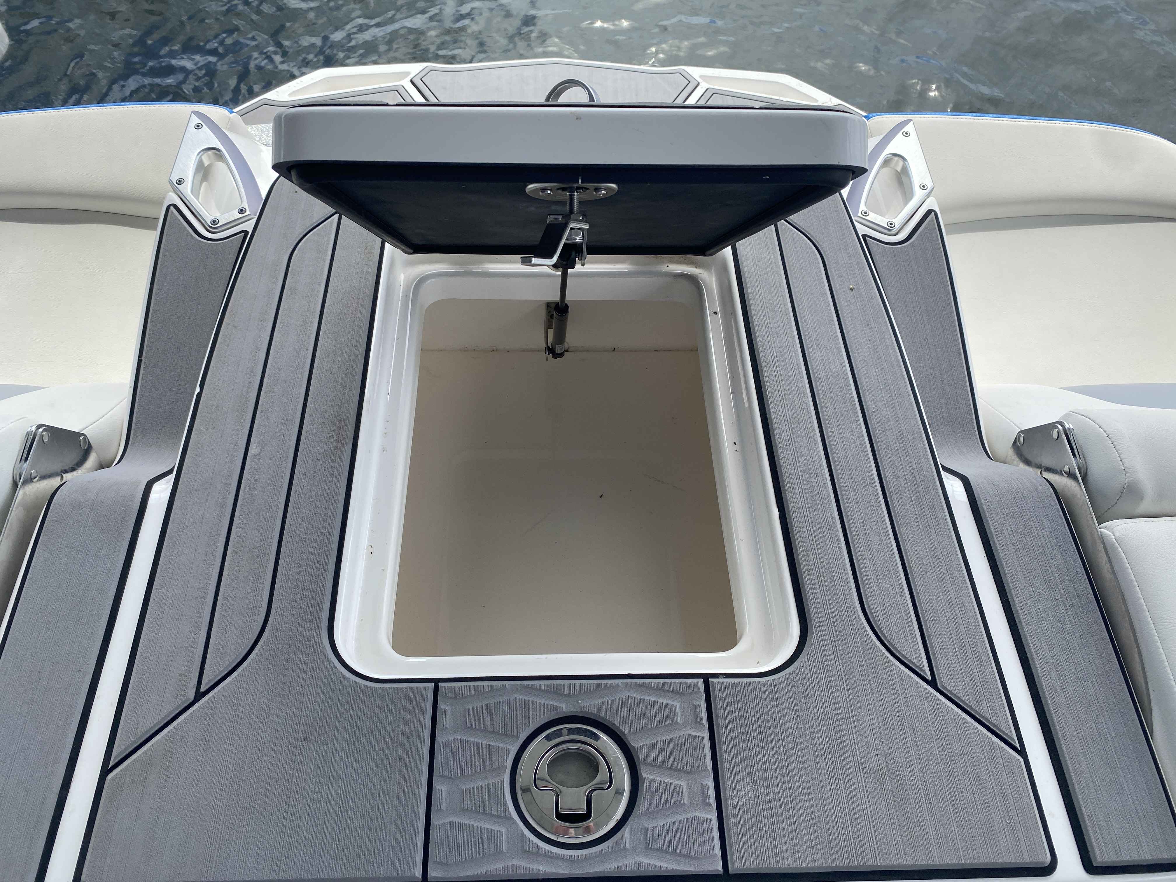 2022 MasterCraft X26