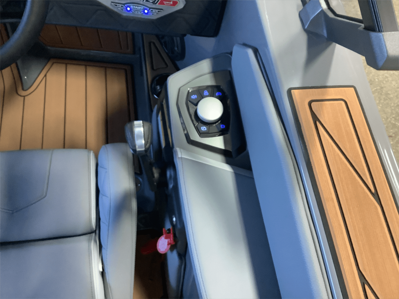 2025 Nautique GS24