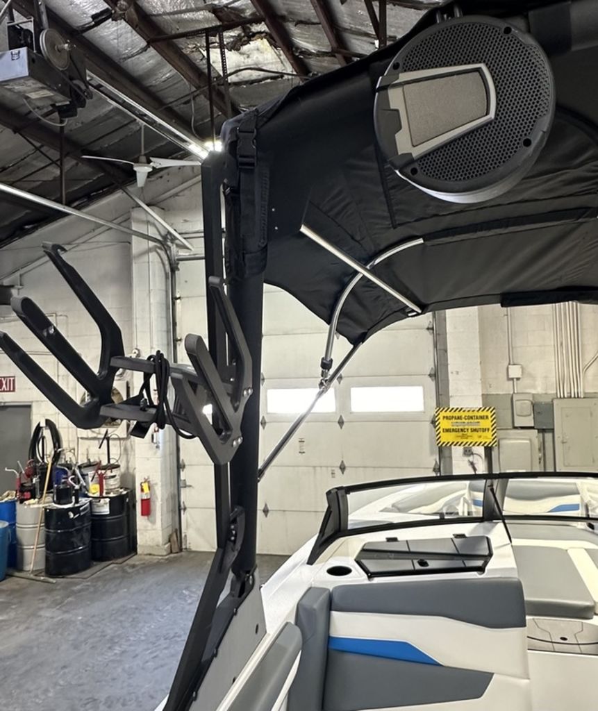 2024 Axis Wake Research T250
