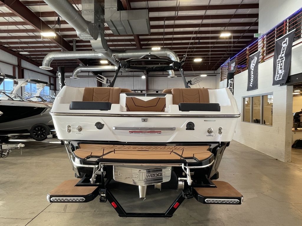 2025 Malibu Boats 25 LSV