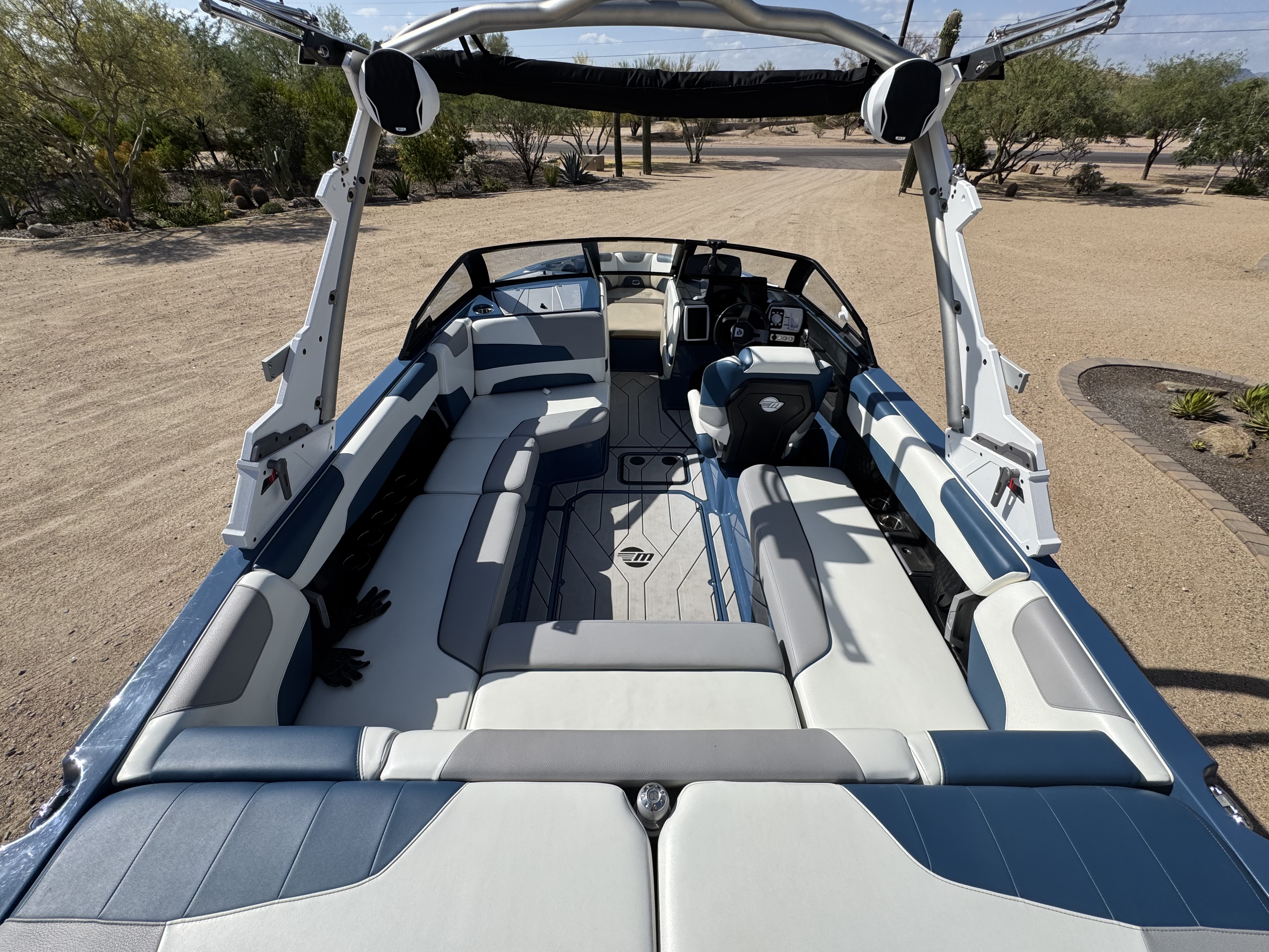2022 Malibu Wakesetter 22 LSV 