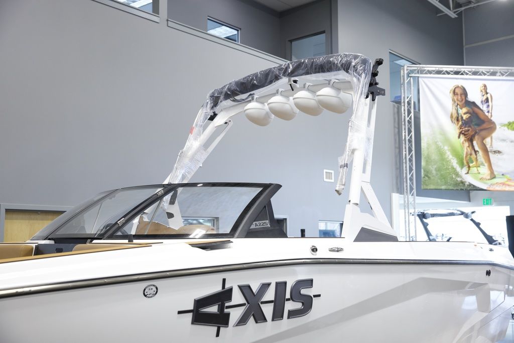 2025 Axis Wake Research A225