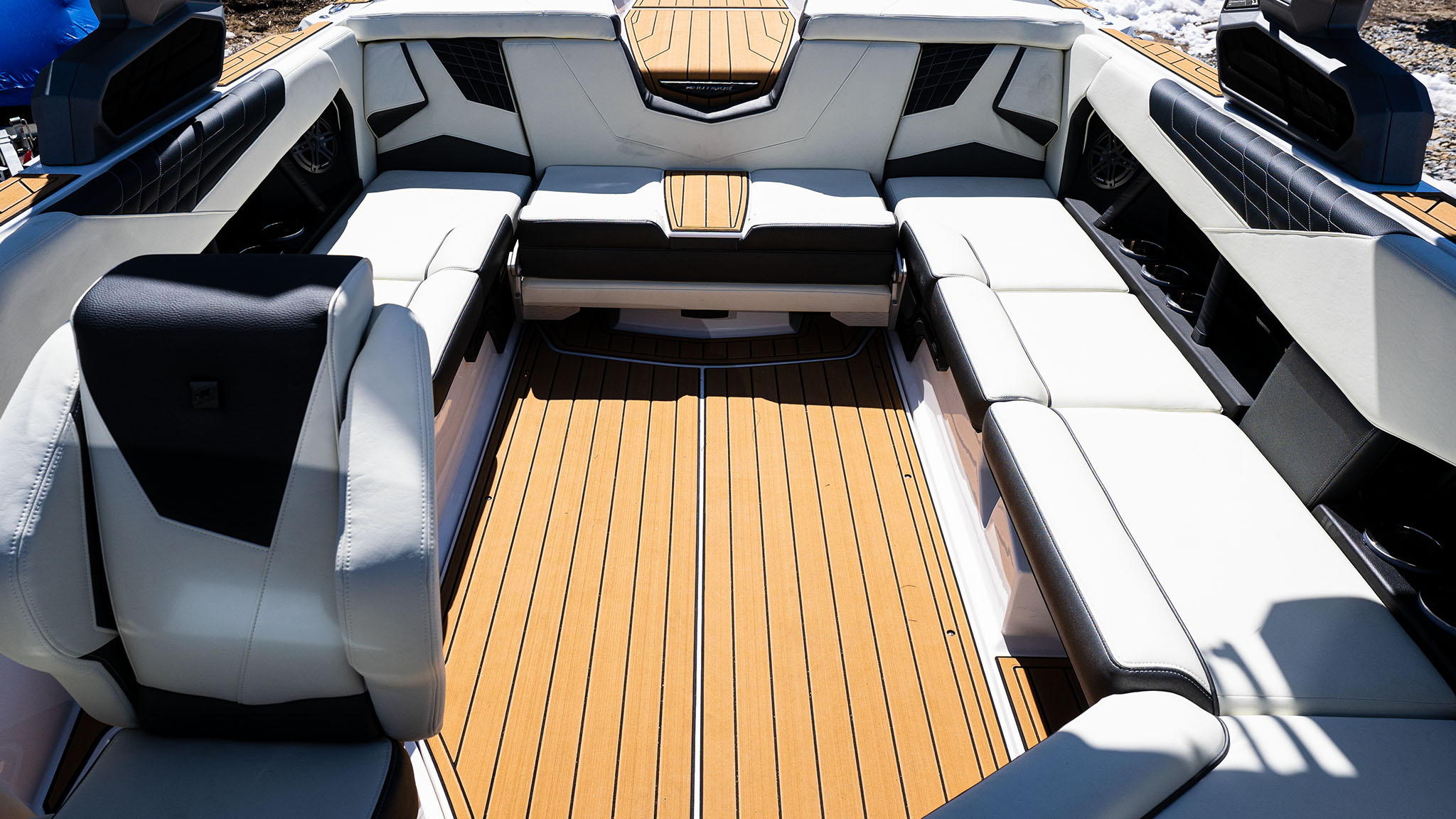 2023 Nautique S23