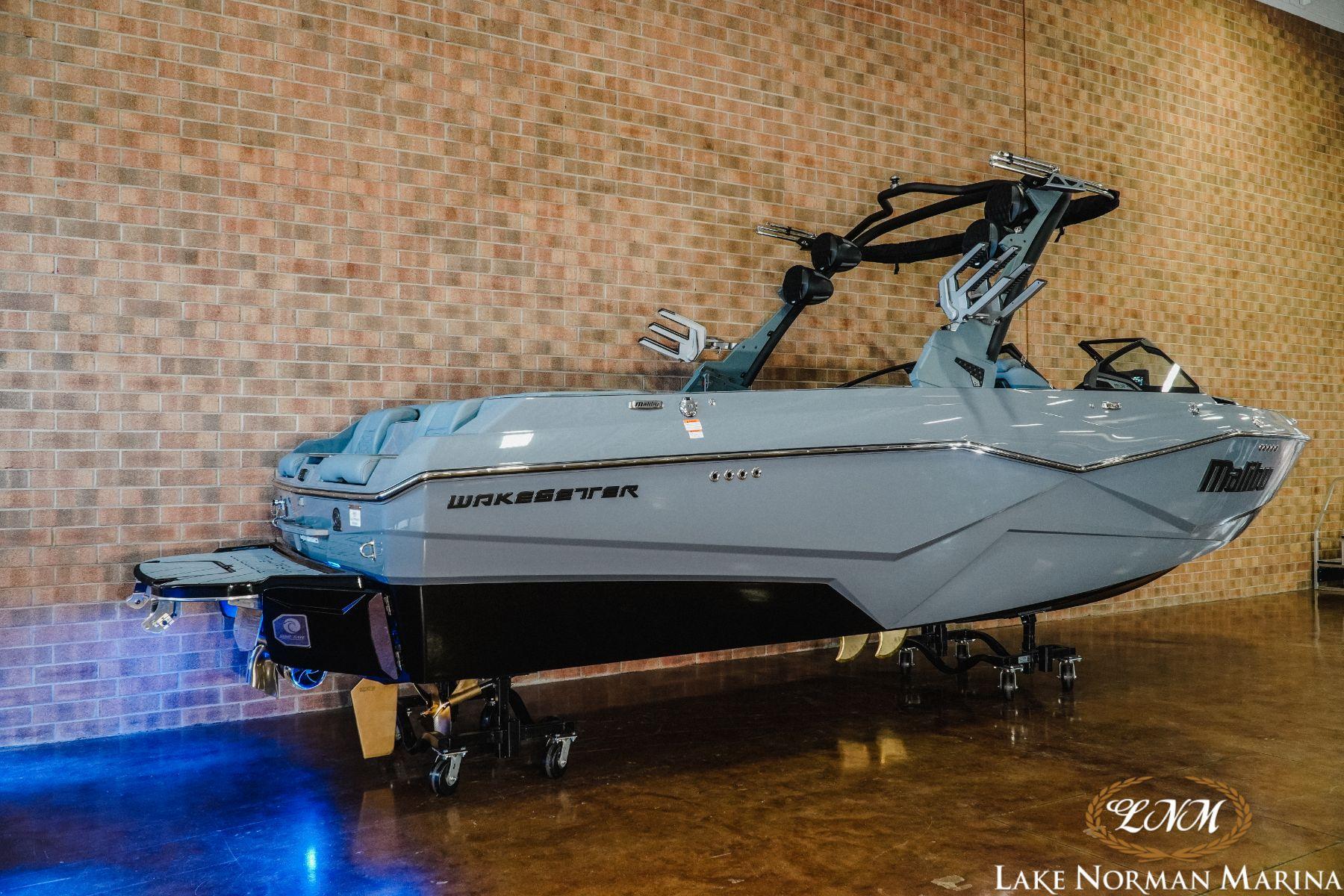 2024 Malibu 25 LSV