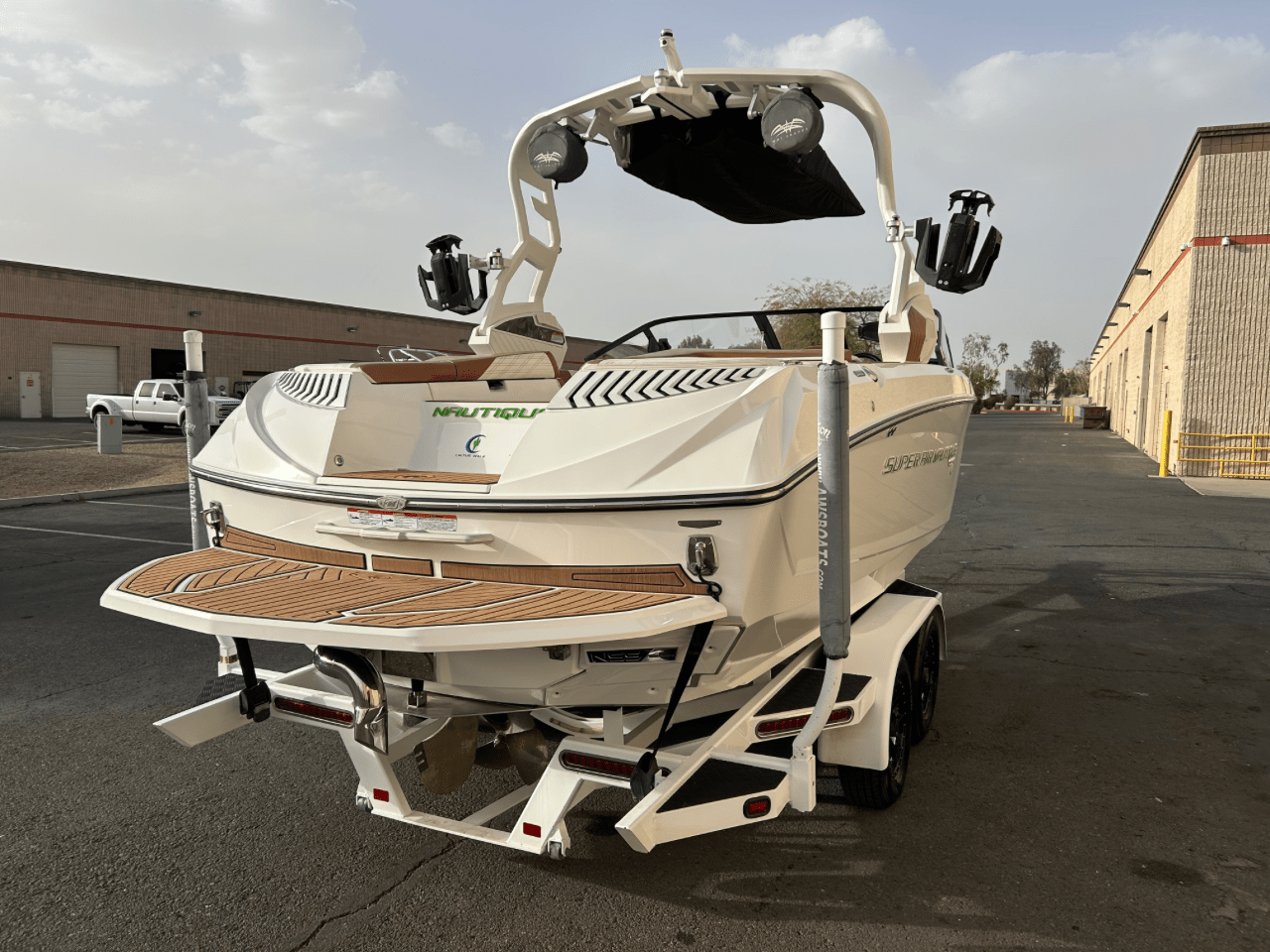 2019 Nautique G23