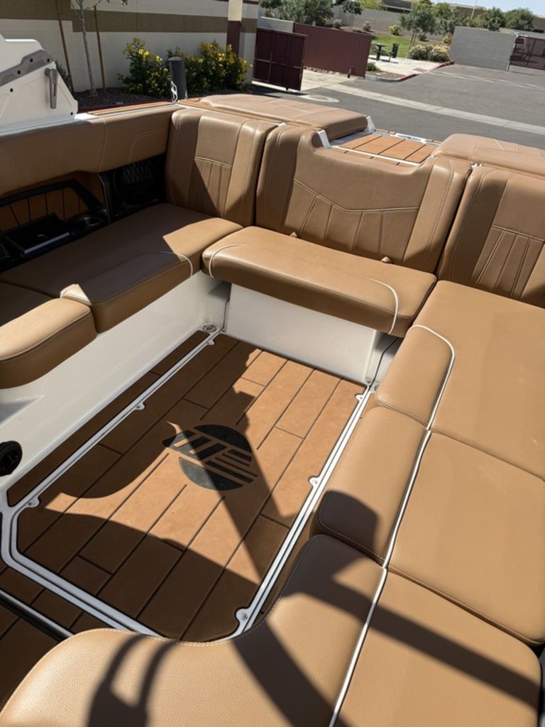 2022 Malibu Boats 23 MXZ