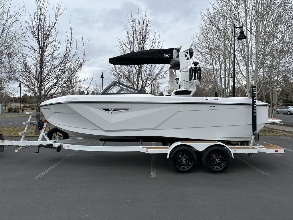 2025 Nautique Super Air Nautique S21