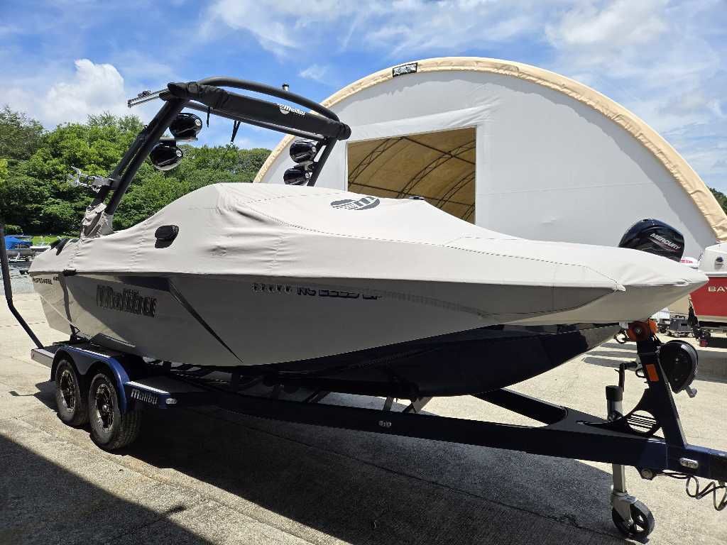 2019 Malibu Boats Wakesetter 21 MLX