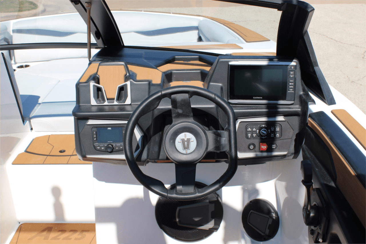 2025 Axis A225 Icon