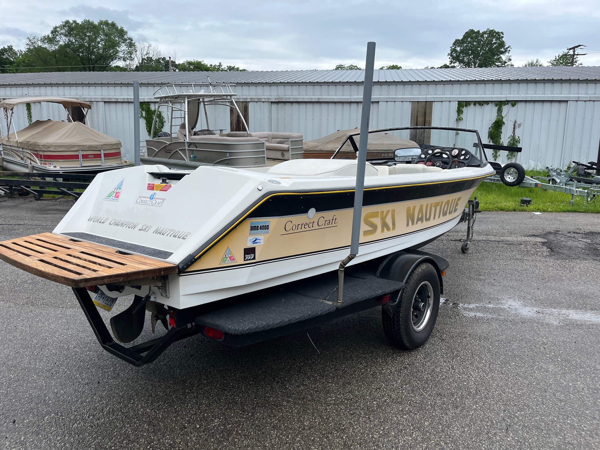 1990 Correct Craft Ski Nautique