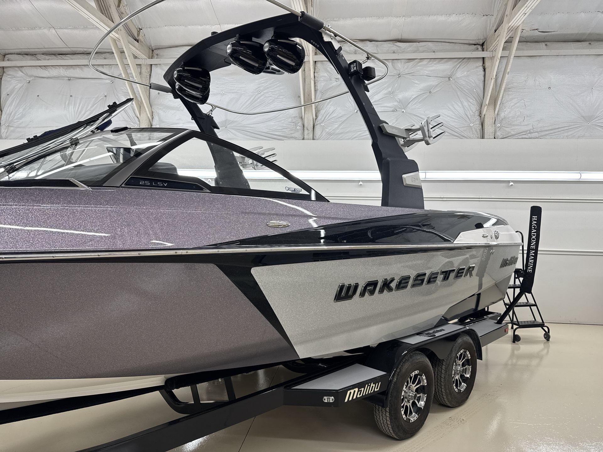 2016 Malibu 25 LSV