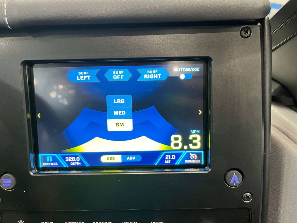 2025 MOOMBA Max