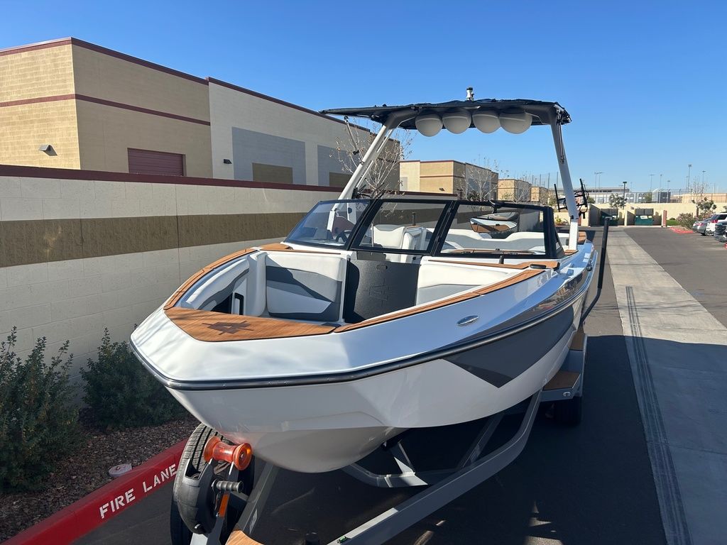 2025 Axis Wake Research T250