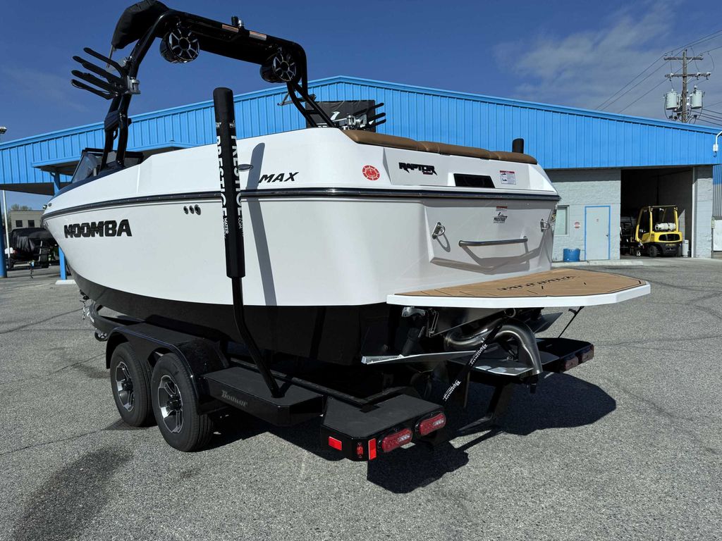 2024 MOOMBA Max