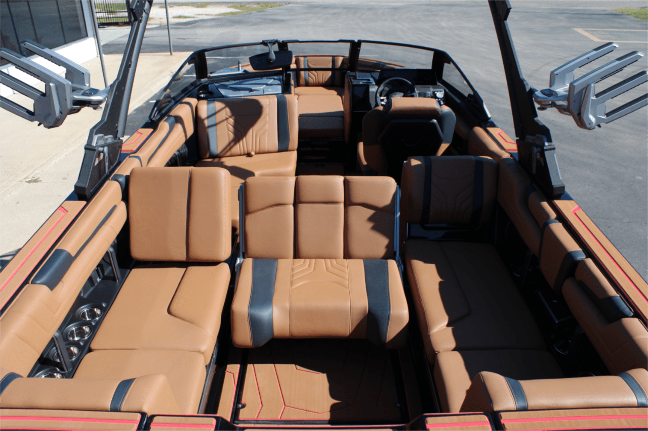 2025 Malibu 25 LSV