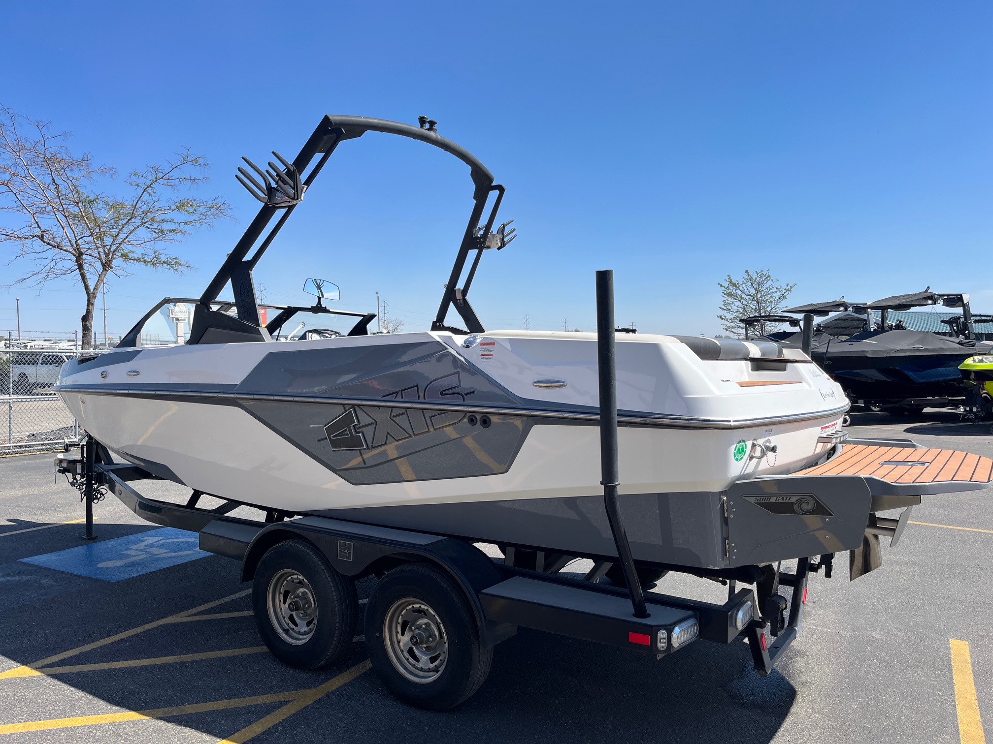 2021 Axis T22