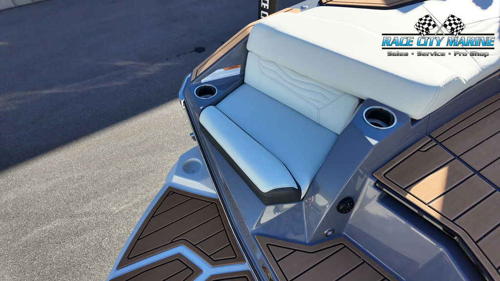 2025 Nautique G23