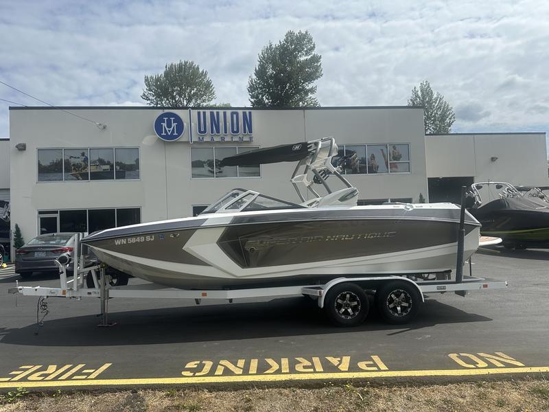 2016 Nautique G23
