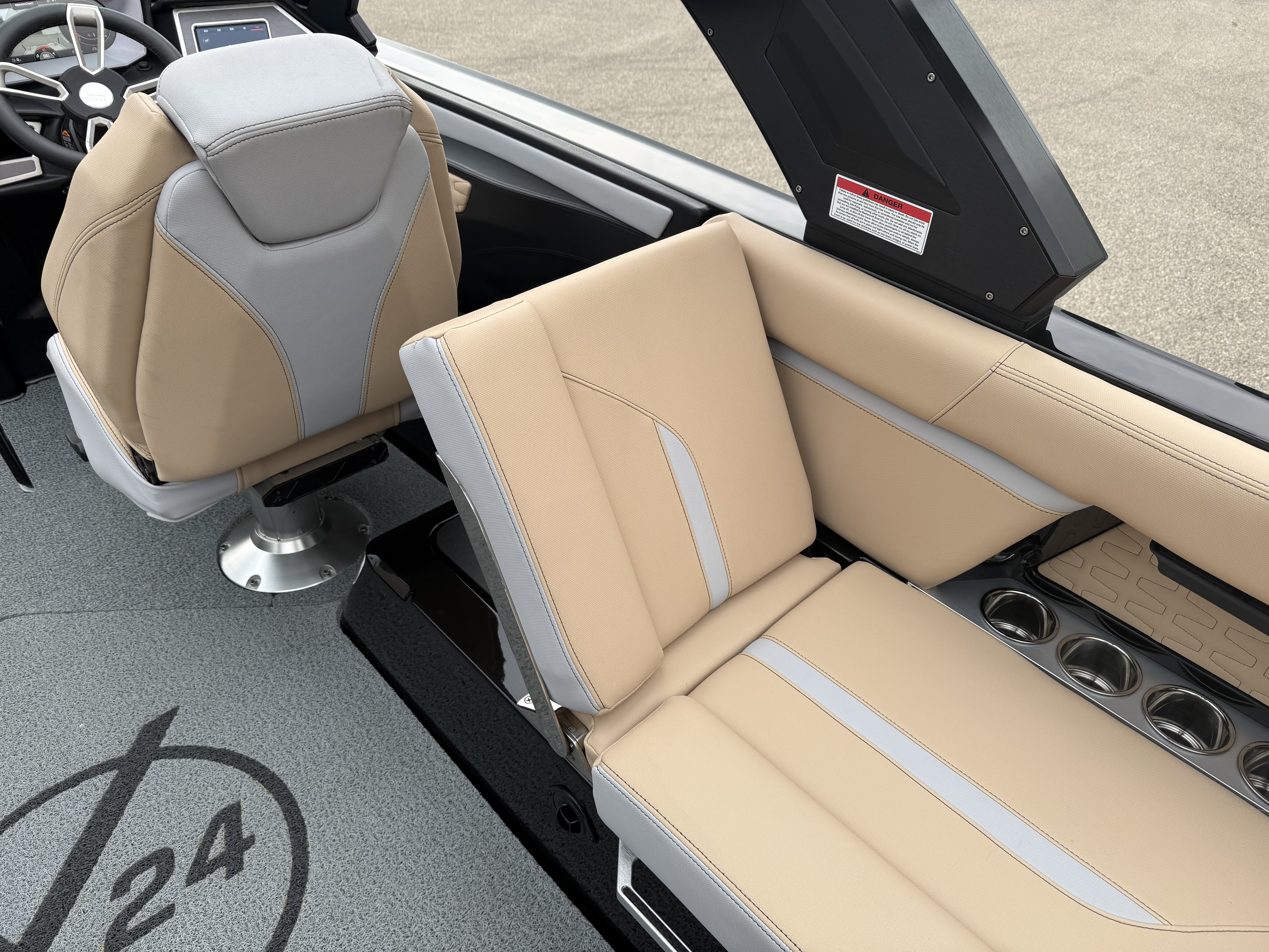 2023 MasterCraft X24