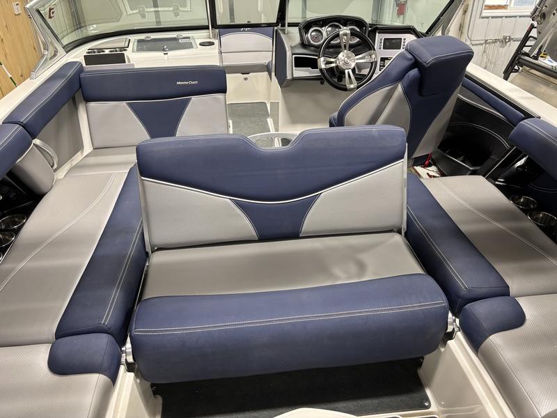 2018 MasterCraft XT20