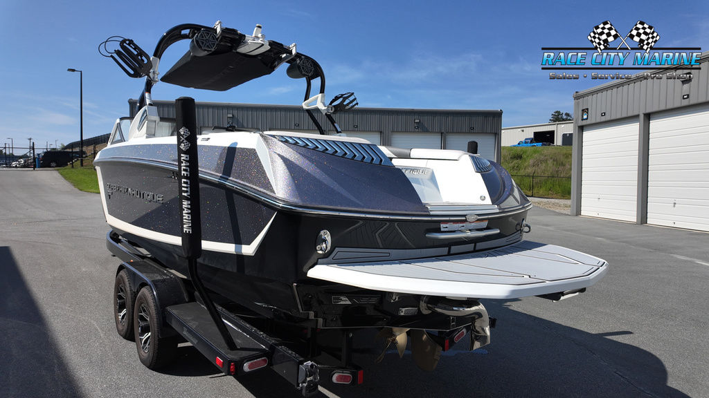 2016 Nautique G25