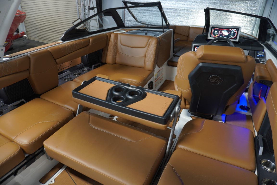 2024 Malibu M220
