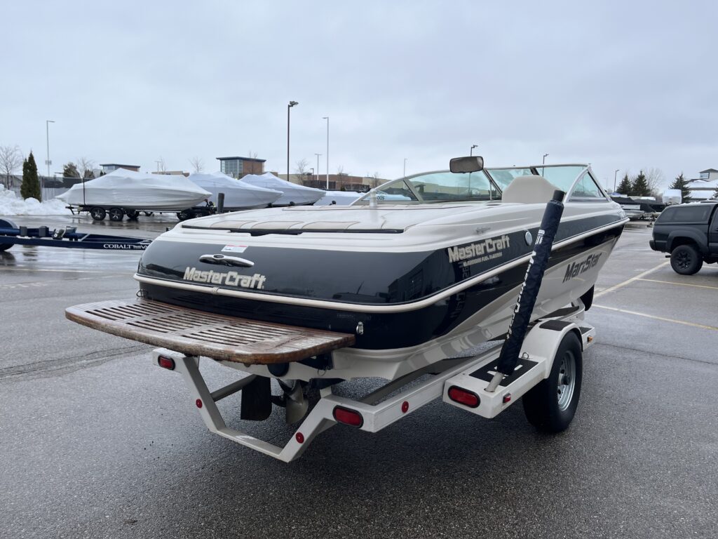 1998 MasterCraft MariStar 200