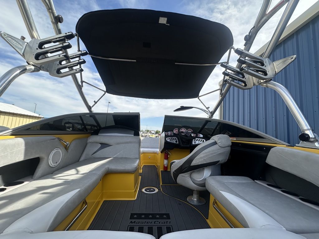 2006 MasterCraft X2