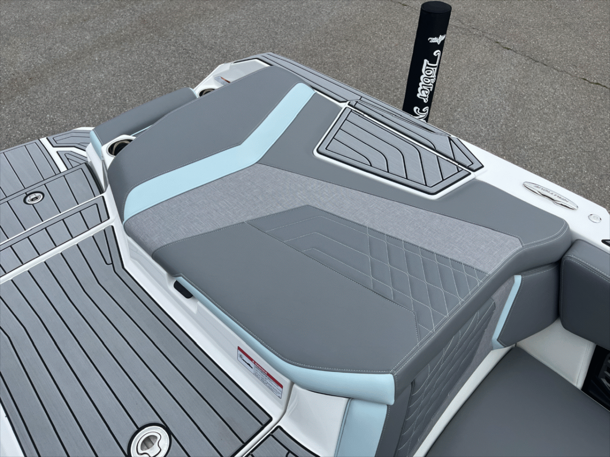 2024 Nautique G25