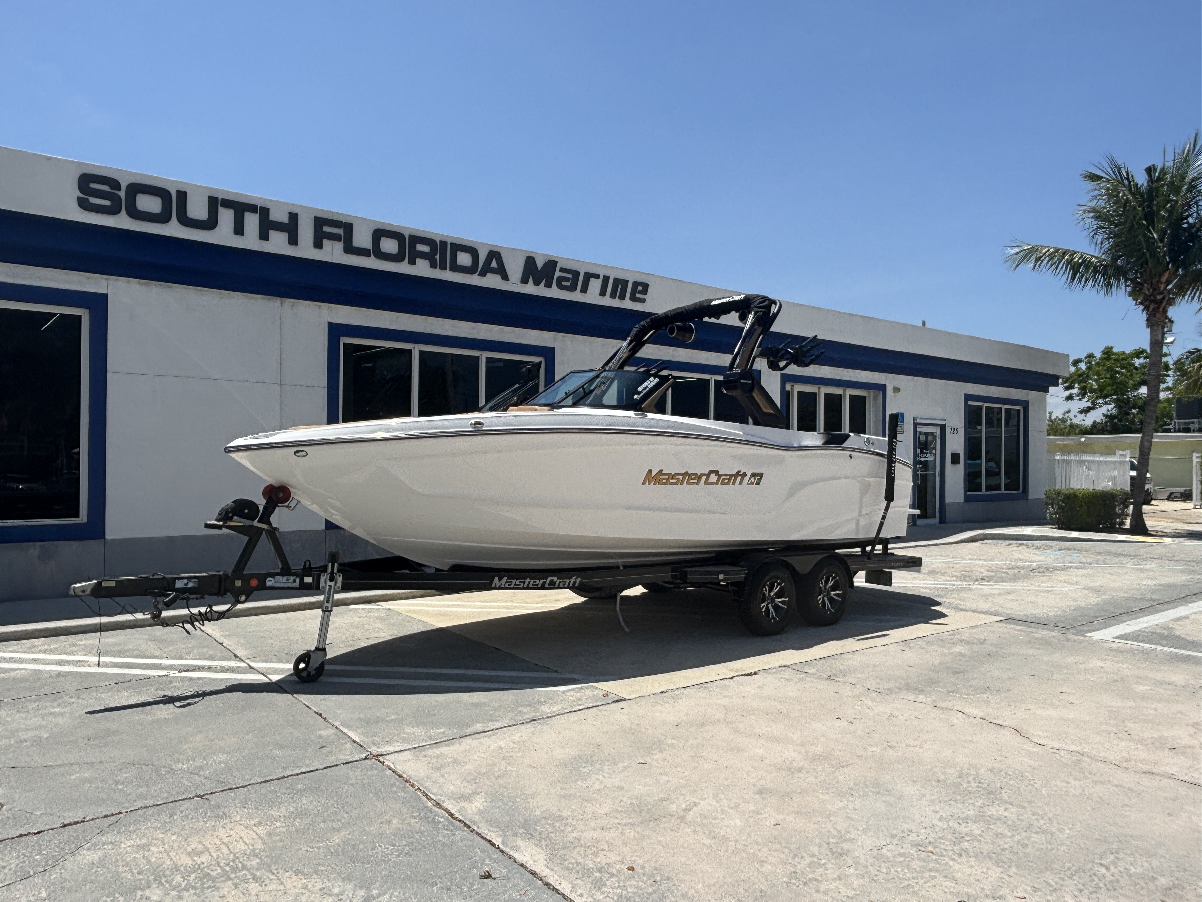 2025 Mastercraft XT23