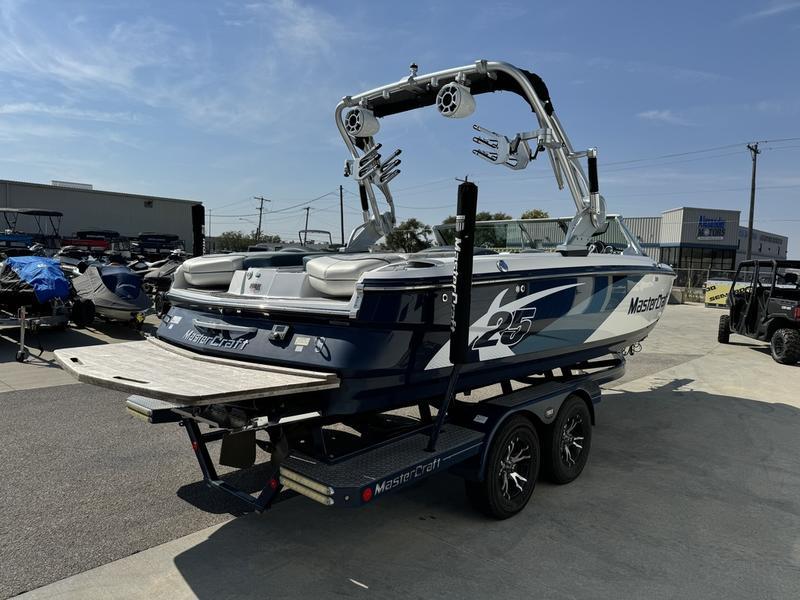 2013 MasterCraft X25