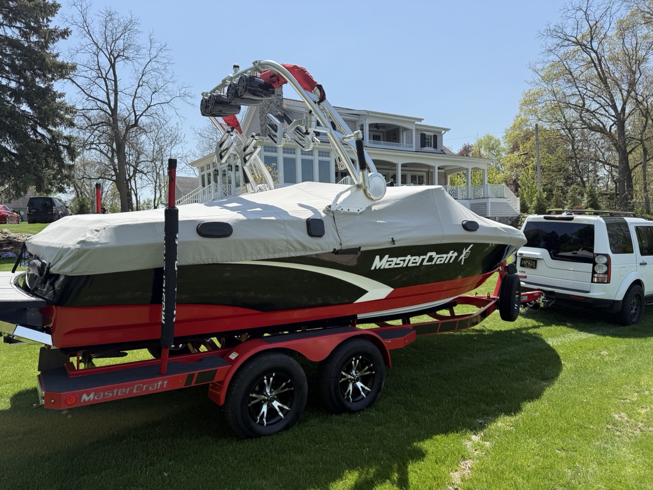 2014 Mastercraft X10 Gen2 surf and only 144 hours