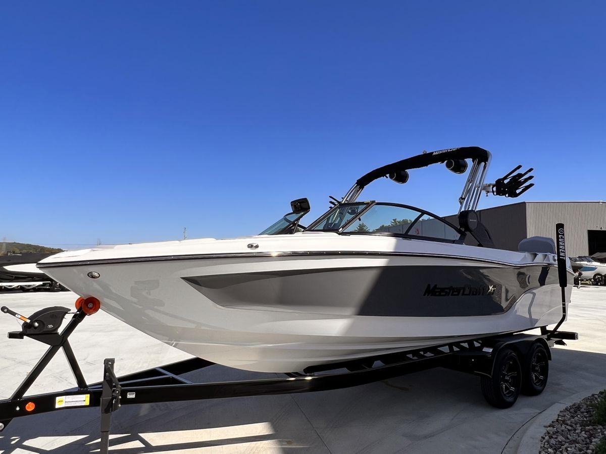 2024 MasterCraft XT25