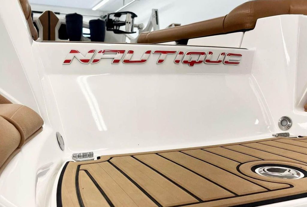 2020 Nautique G25