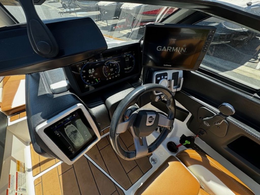 2020 Malibu Boats 23 MXZ Icon