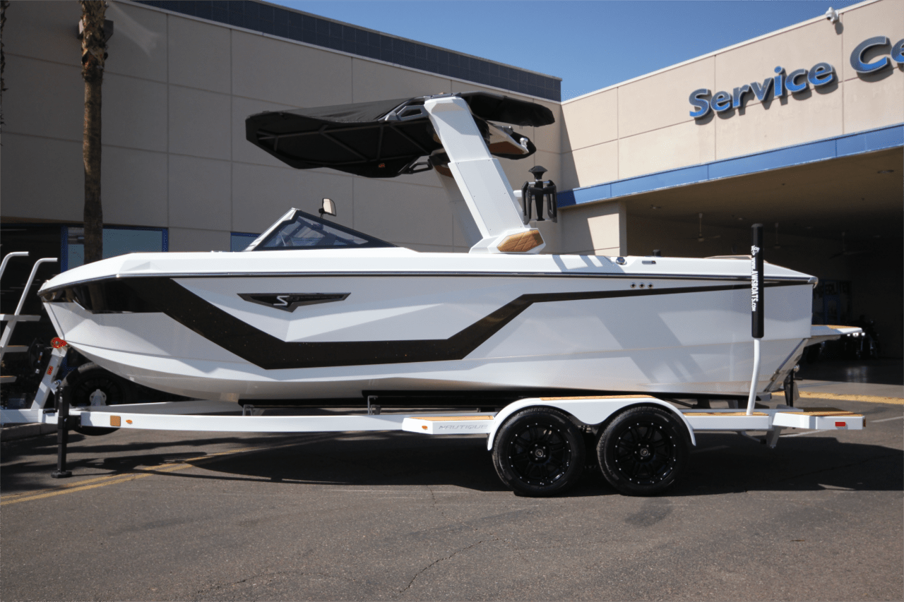 boat.Title