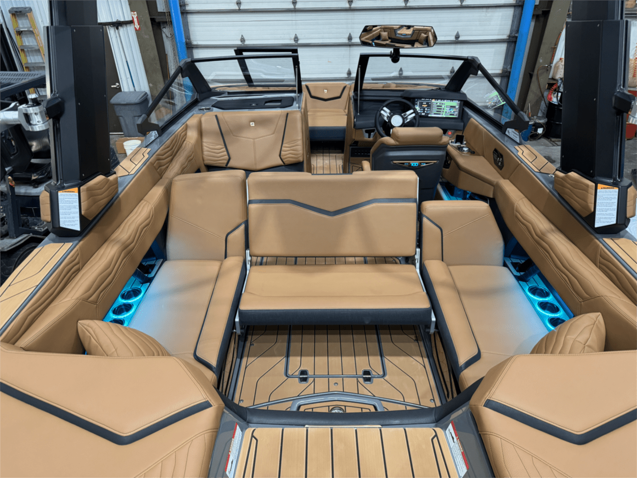 2025 Nautique G23