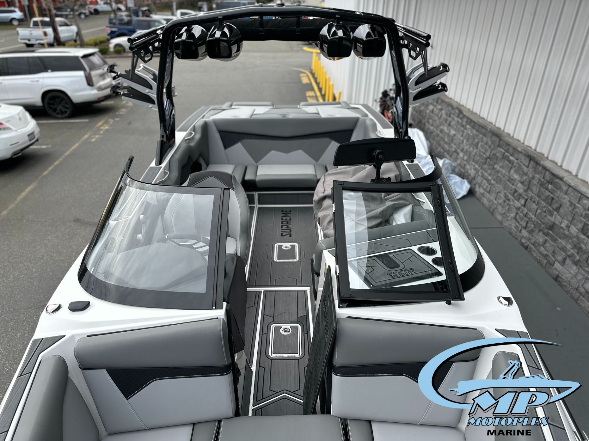 2024 Supreme ZS232