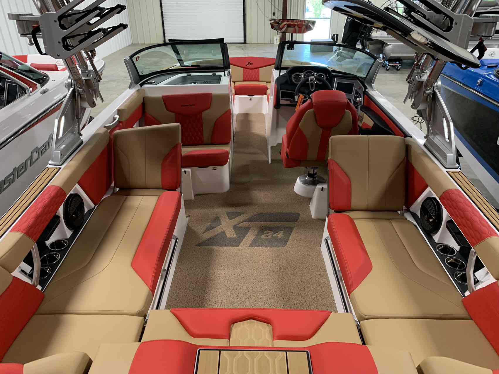 2024 Mastercraft XT24