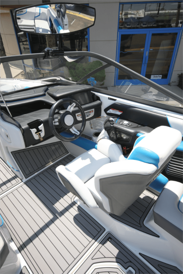 2017 Super Air Nautique G25 &#8211; Garage Kept Loaded with options