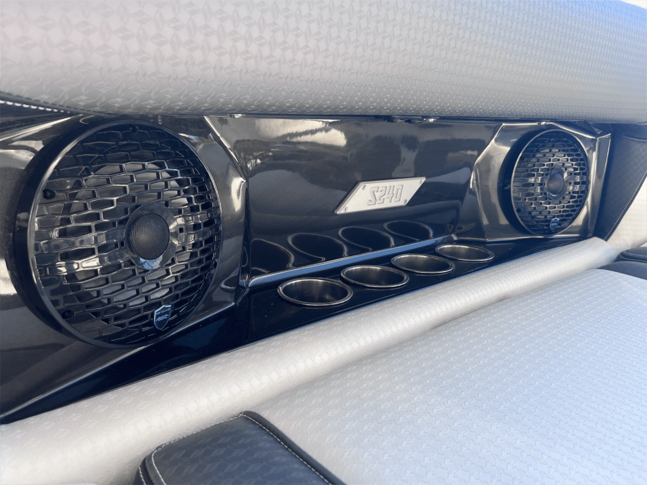 2025 Supreme S240 Icon
