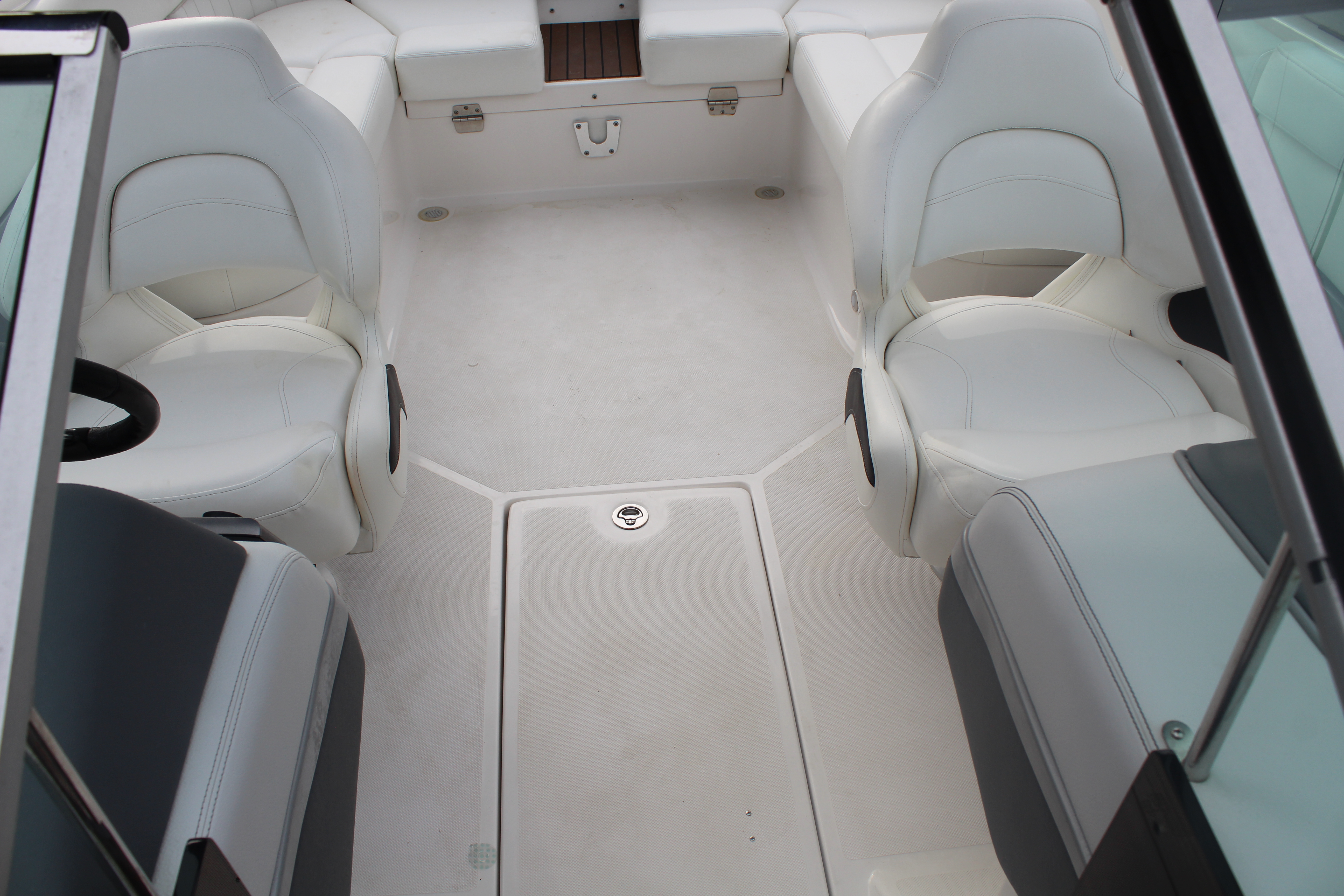 2012 Regal 2300