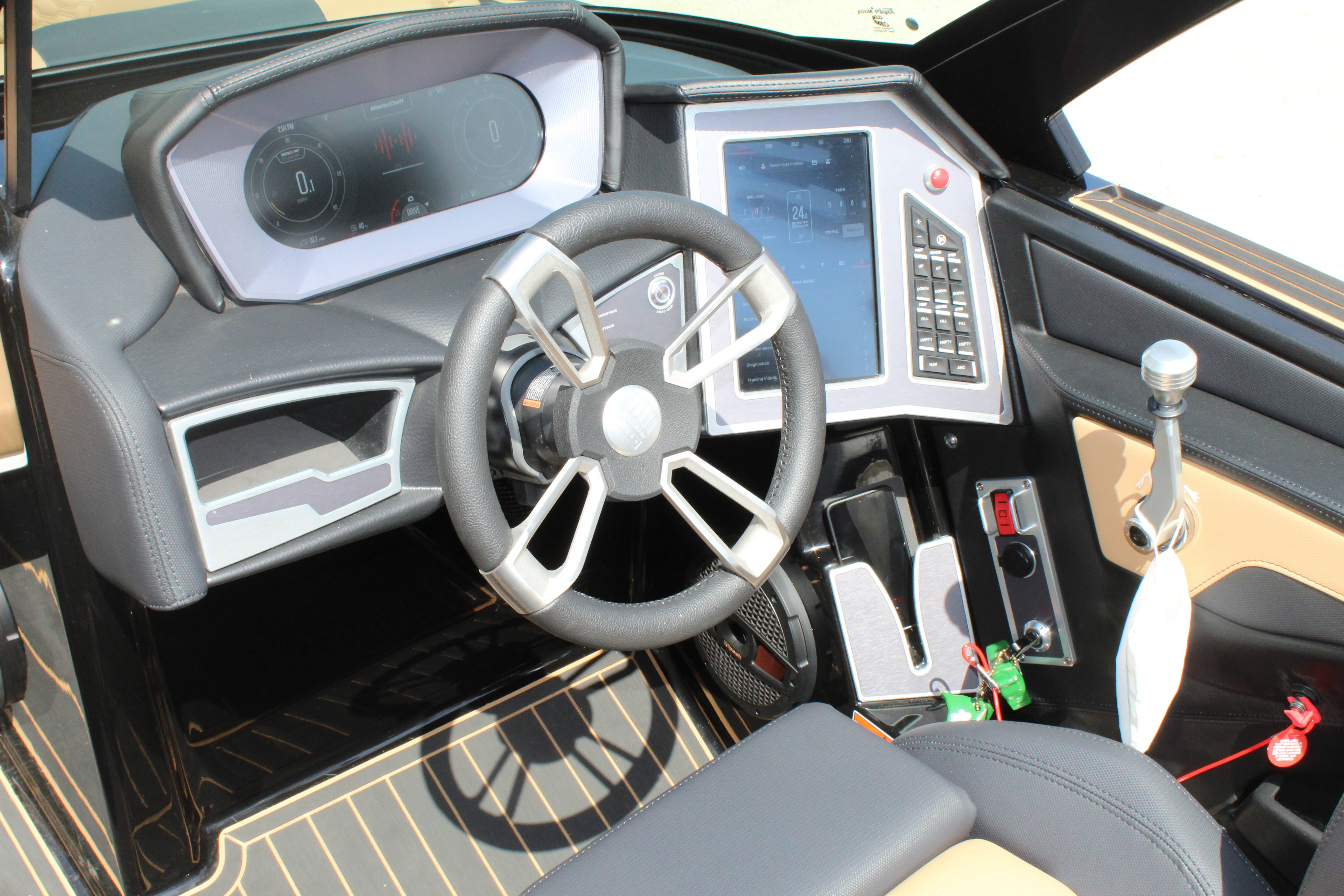 2024 MasterCraft XT23