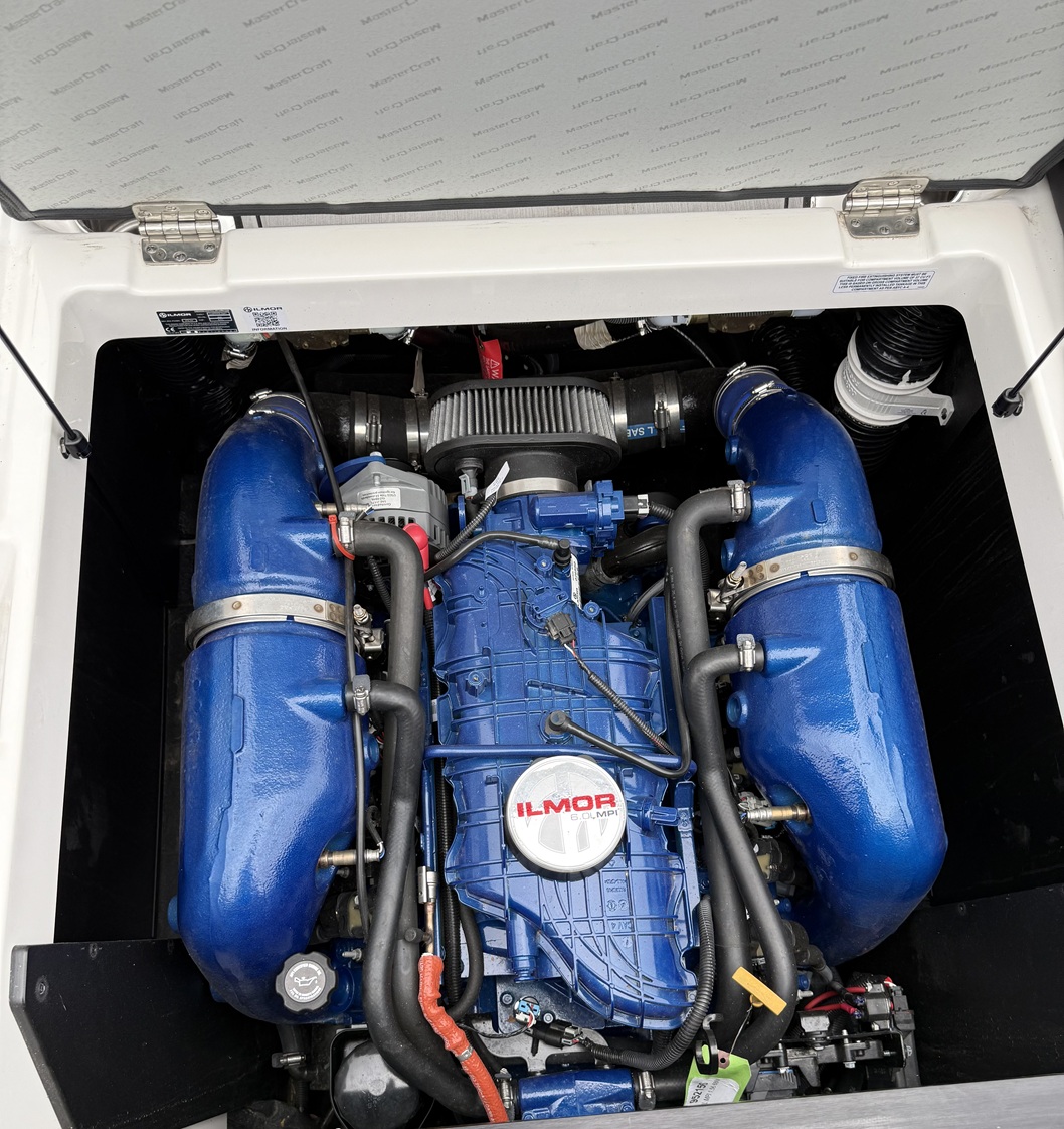 2021 Mastercraft XT22 w/ Trailer Icon