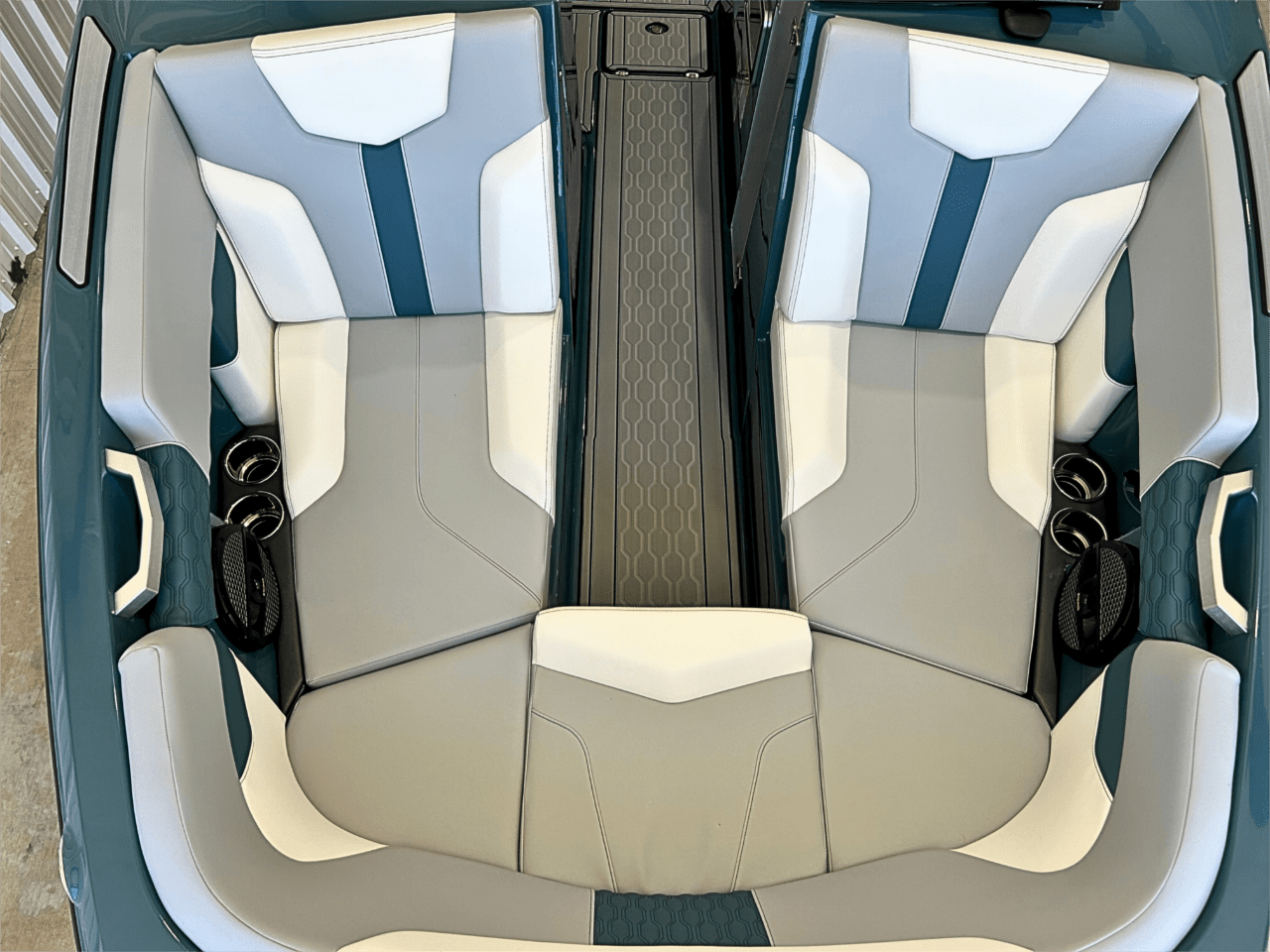2025 MasterCraft XT22