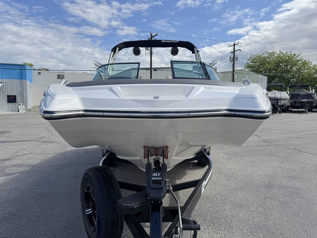 2020 MasterCraft XT22
