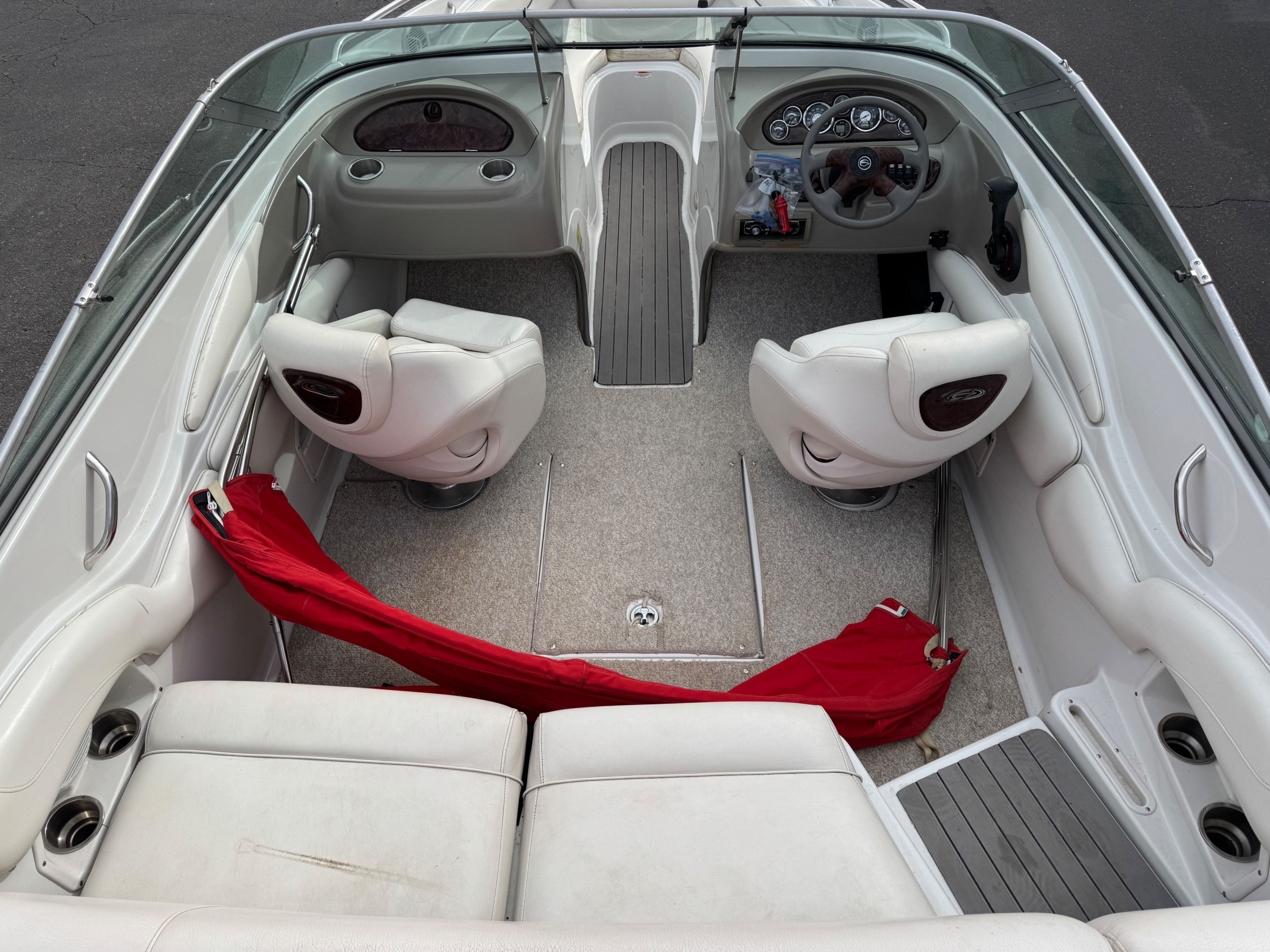 2006 Crownline 210