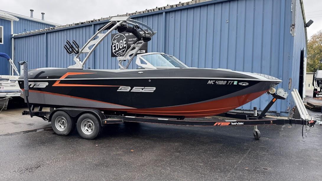 2015 MB SPORTS B52 23′